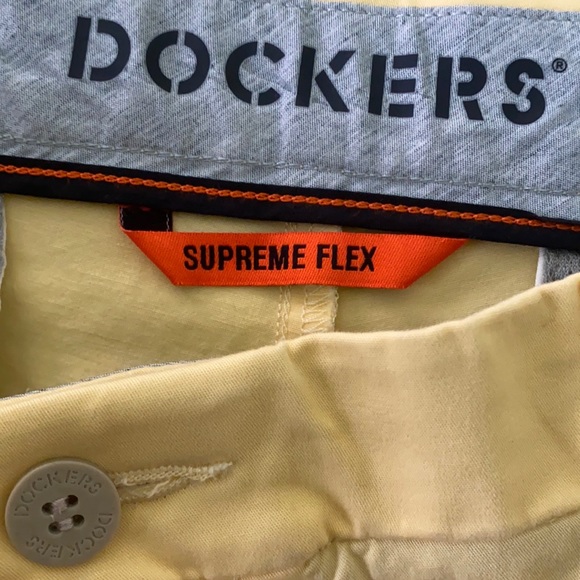 NWOT Dockers Supreme Flex Shorts - Picture 5 of 7